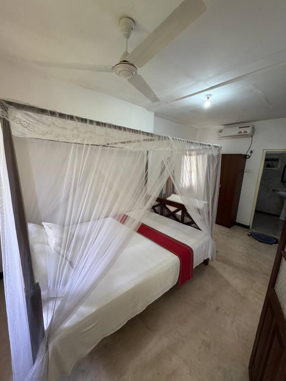 Grand Villa Hikkaduwa Luaran gambar